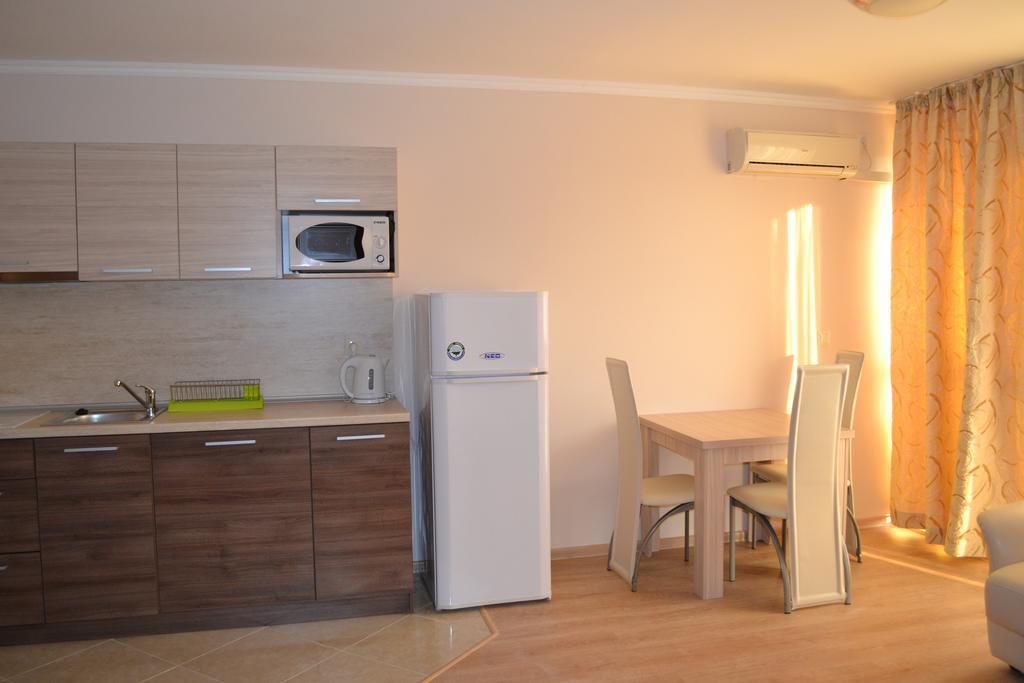 Apart Lev Ravda Kamer foto